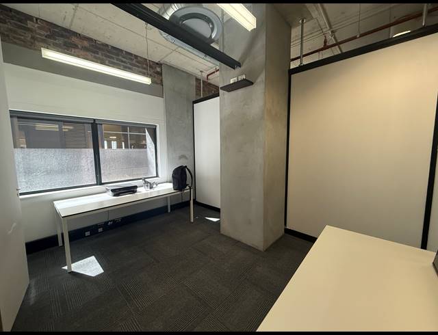 48.80M² SERVICED OFFICE TO LET IN ROSEBANK